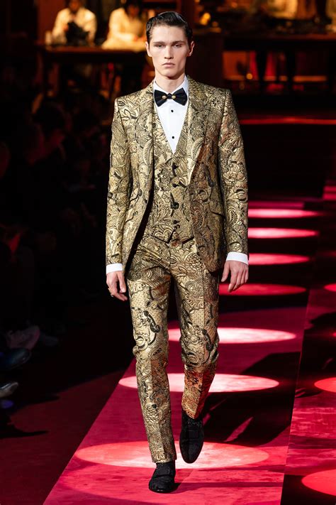 traje de pamdaa dolce gabbana|dolce and gabbana suits for men.